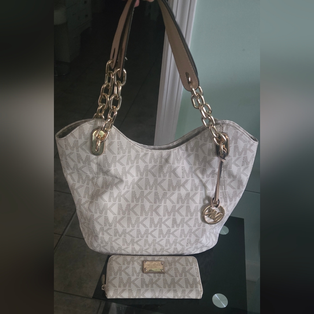 Michael Kors Beige Tote Bag Gold Chain canvas Shoulder Strap and Wallet Set